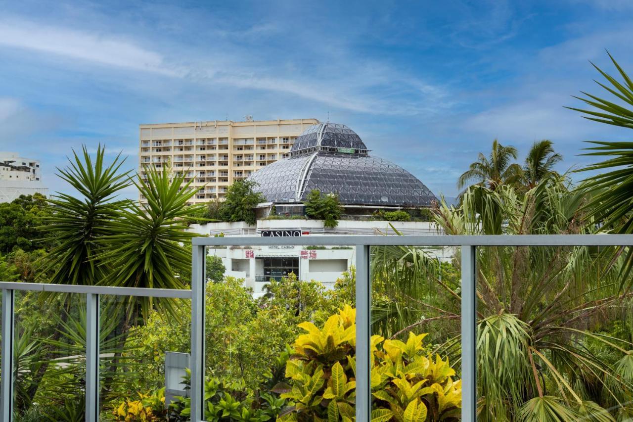 Cairns Waterfront Luxury At Harbourlights Apartment Exterior photo