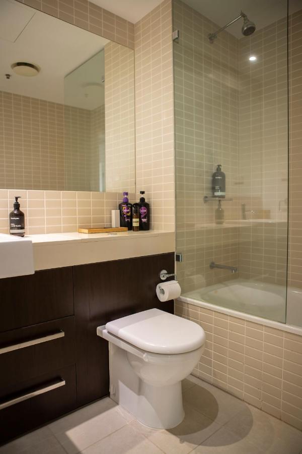 Cairns Waterfront Luxury At Harbourlights Apartment Exterior photo