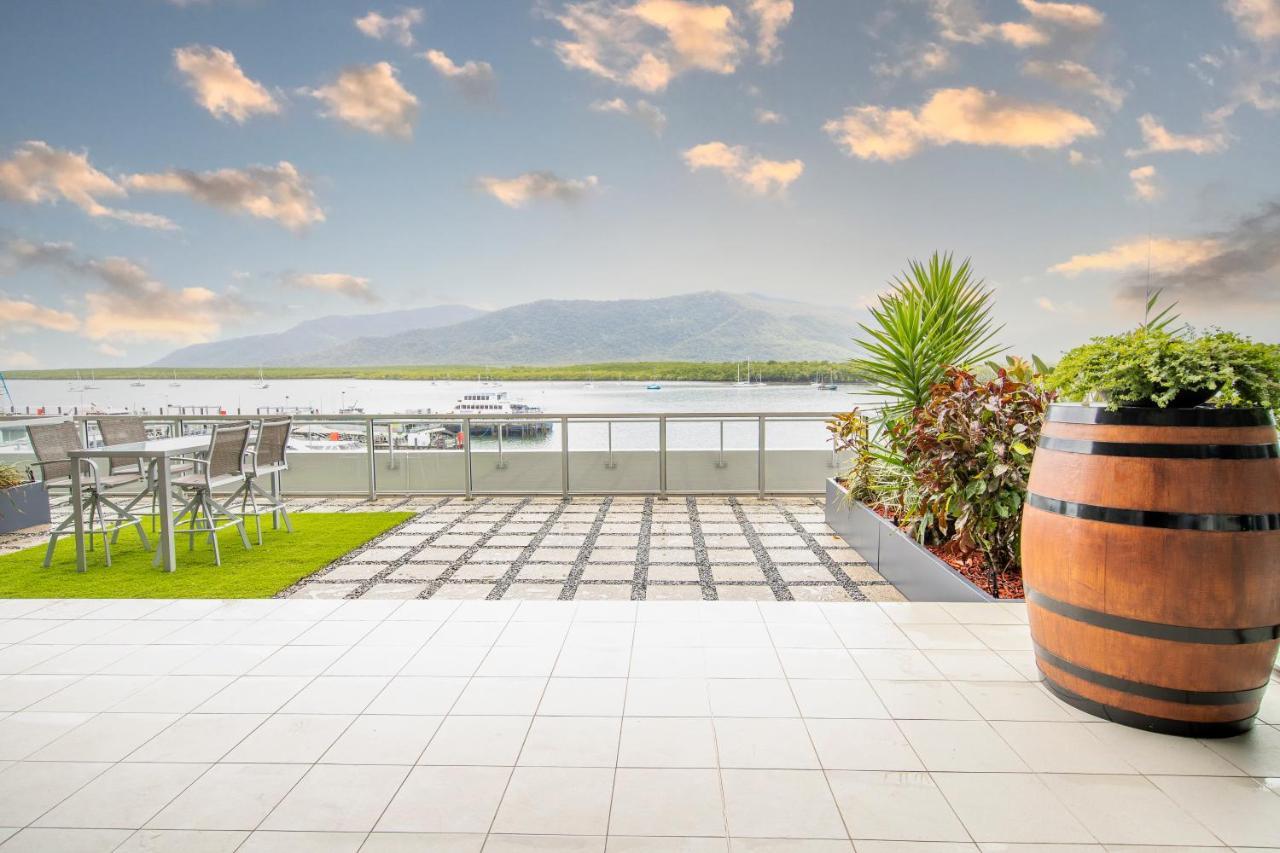 Cairns Waterfront Luxury At Harbourlights Apartment Exterior photo