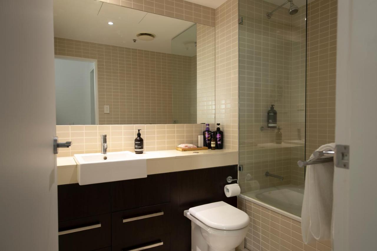 Cairns Waterfront Luxury At Harbourlights Apartment Exterior photo