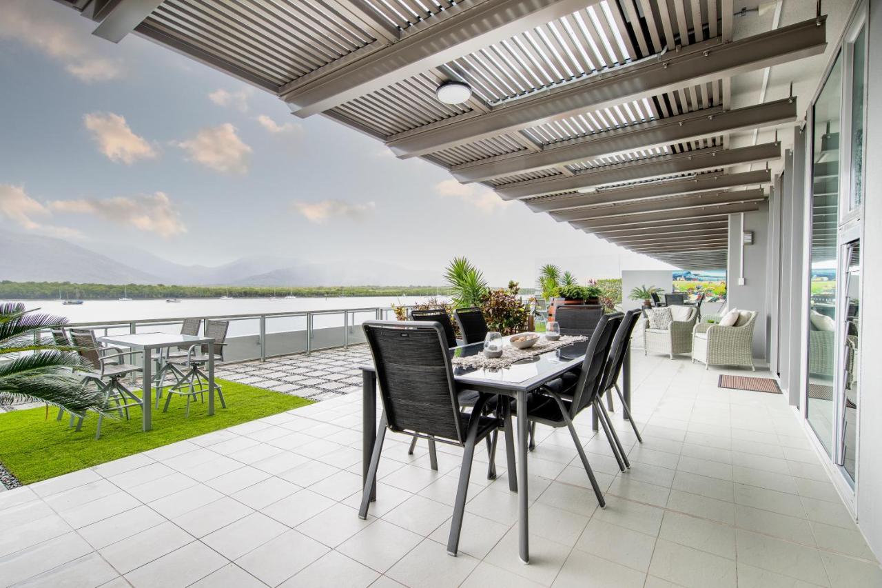 Cairns Waterfront Luxury At Harbourlights Apartment Exterior photo